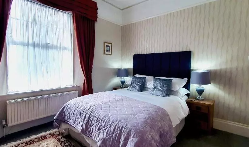 Marmalade Bed & Breakfast