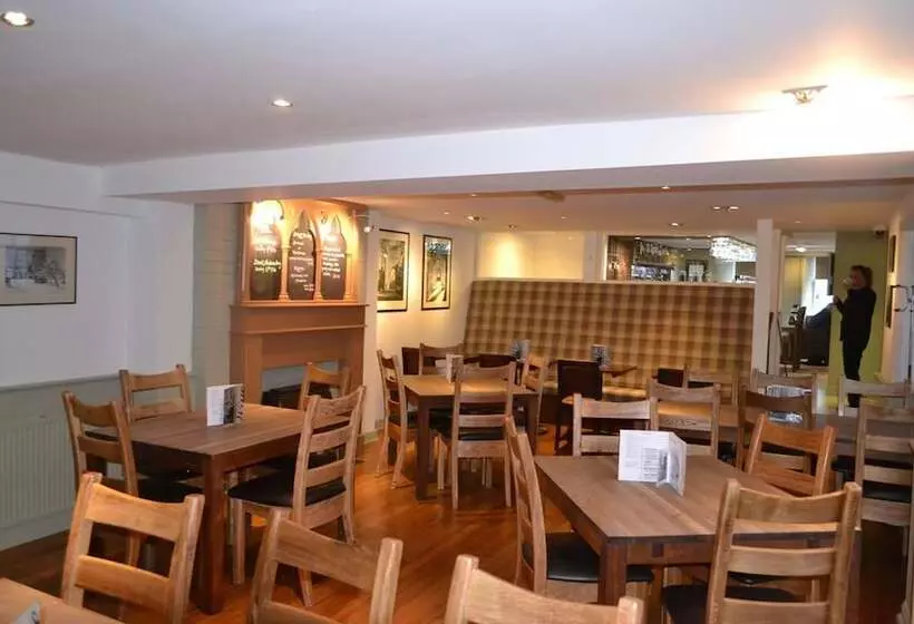Queenshead Hotel Kelso