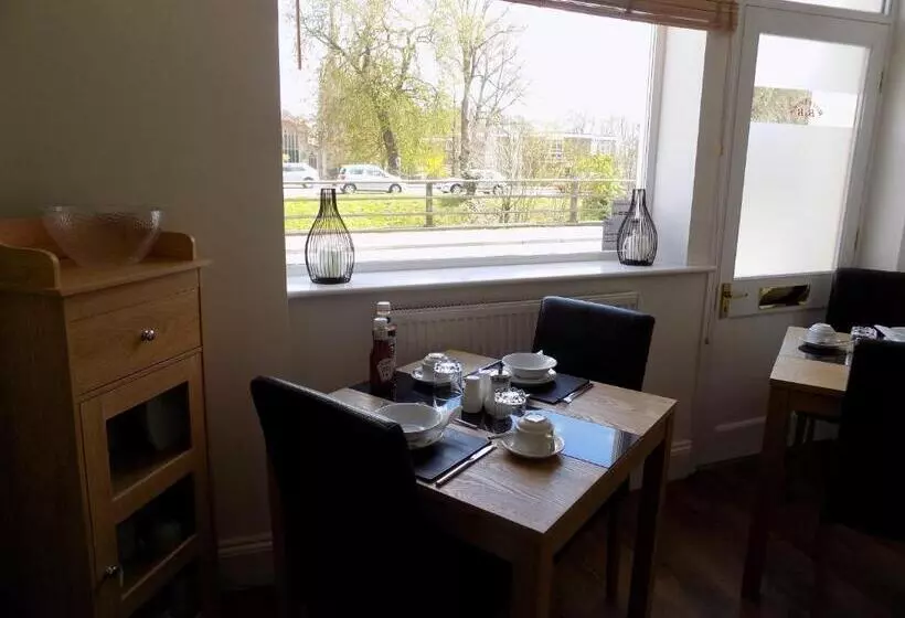 River Lodge B&b Ltd