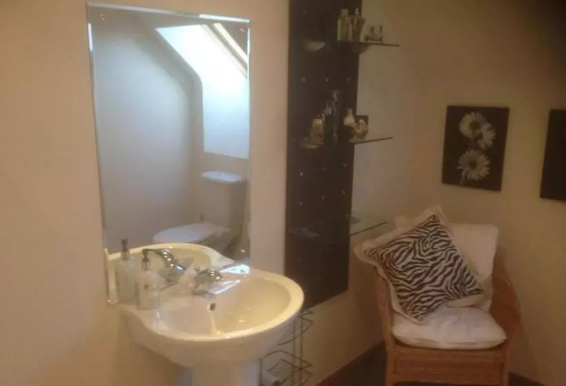 The Arches B&b