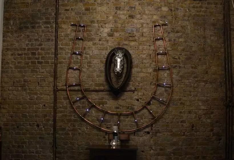 The Horse & Stables   Hostel