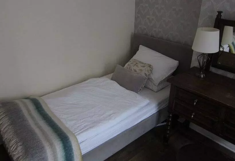 The Horse & Stables   Hostel
