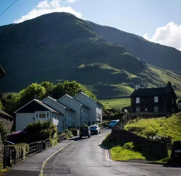 Retkeilymaja Yha Helvellyn
