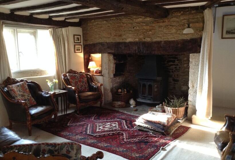 تختخواب و صبحانه 189 April Cottage