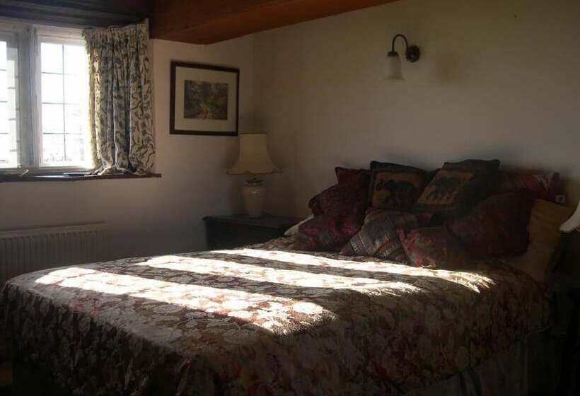 تختخواب و صبحانه 189 April Cottage