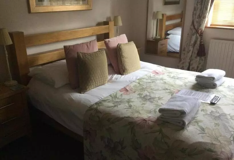 ベッドアンドブレックファースト Auplands En Suite Rooms