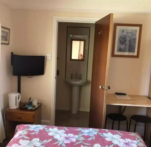 ベッドアンドブレックファースト Auplands En Suite Rooms