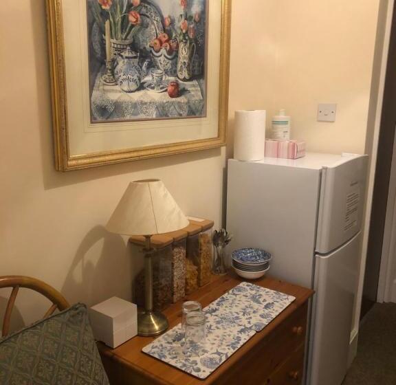 تختخواب و صبحانه Auplands En Suite Rooms