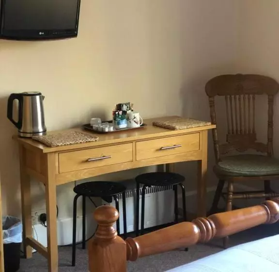 ベッドアンドブレックファースト Auplands En Suite Rooms