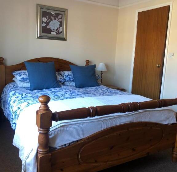 تختخواب و صبحانه Auplands En Suite Rooms