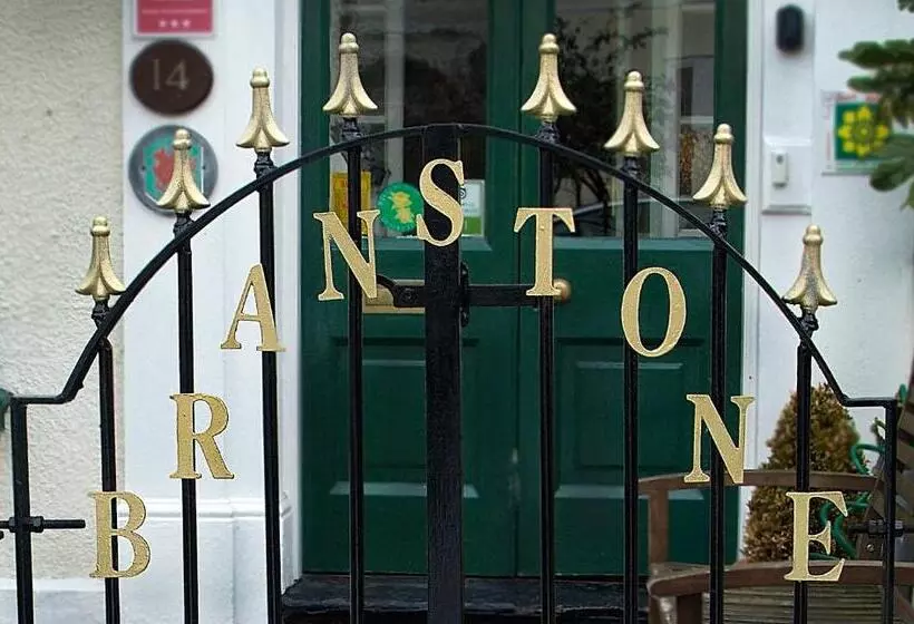 تختخواب و صبحانه Branstone Guest House