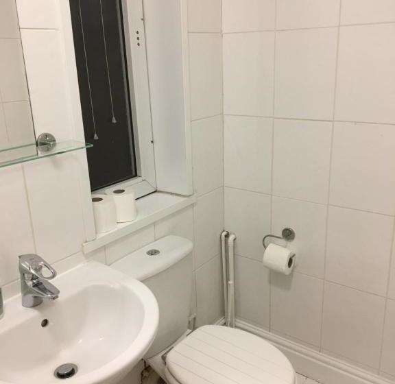 مبيت وإفطار Circle Guest House Bed Only