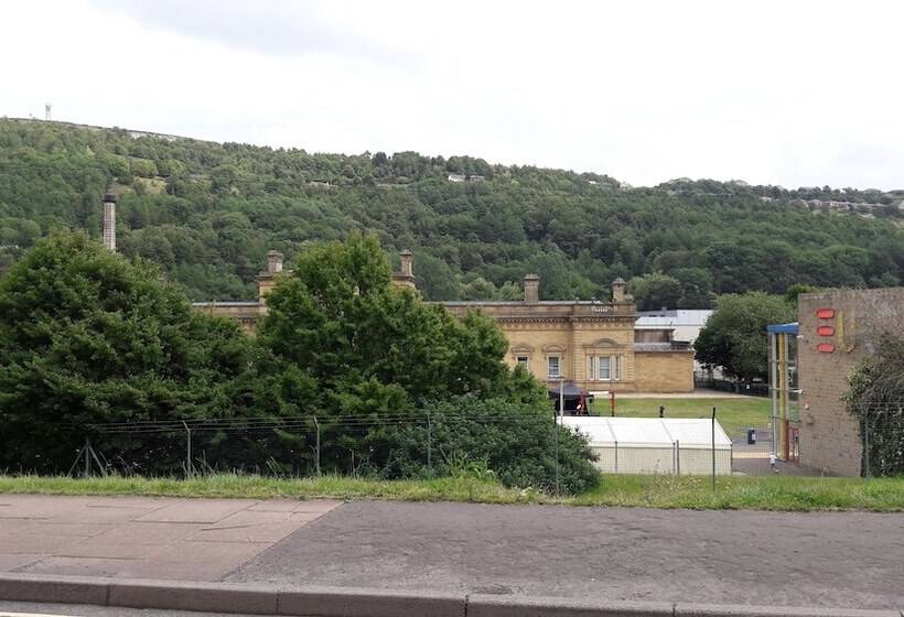 مبيت وإفطار Kirk Lea