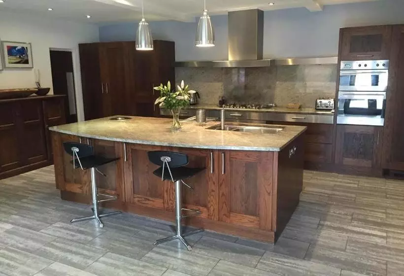 Aamiaismajoitus (B&B) Rectory Cottage