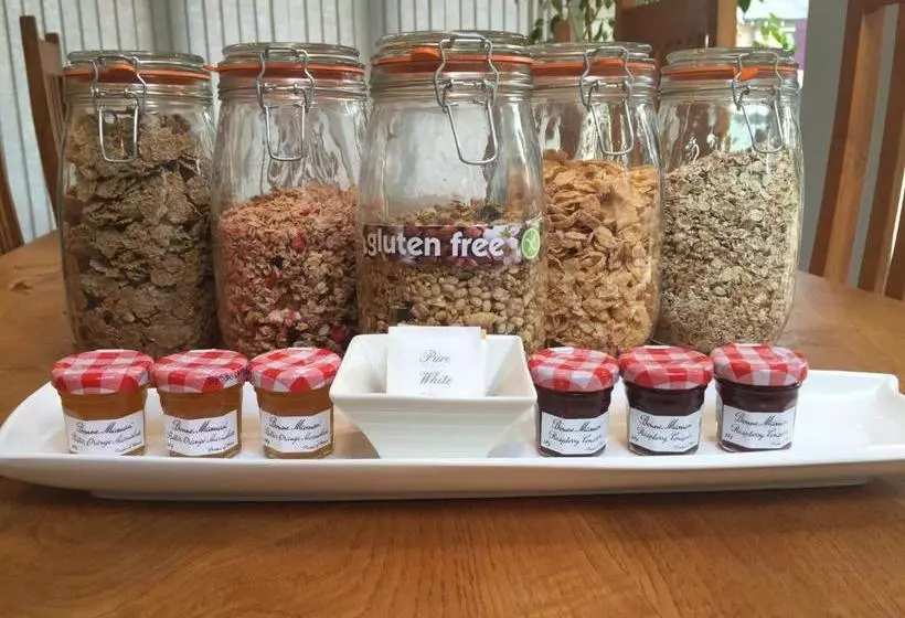 Aamiaismajoitus (B&B) Rectory Cottage