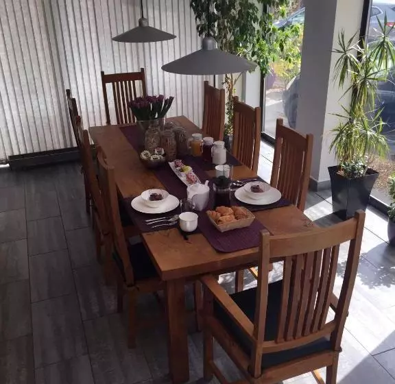 Aamiaismajoitus (B&B) Rectory Cottage