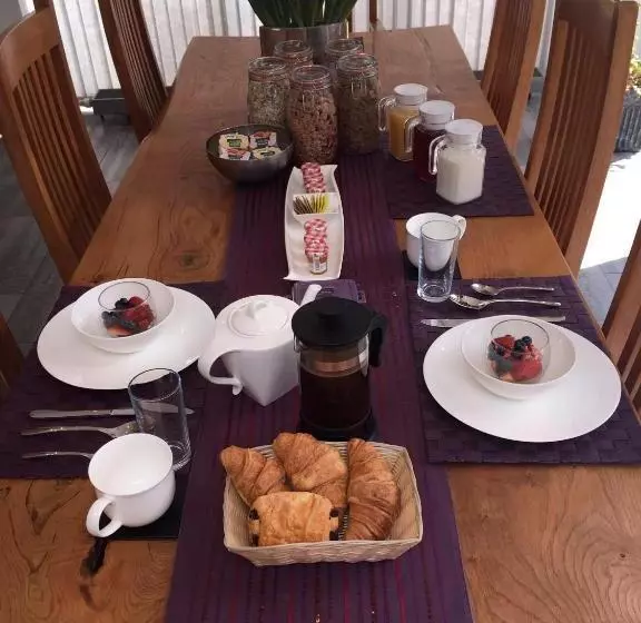 Aamiaismajoitus (B&B) Rectory Cottage