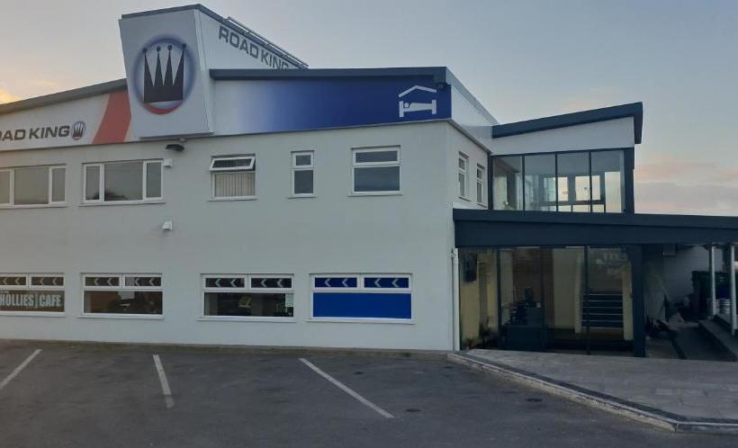 مبيت وإفطار The Stop   Hollies Truckstop Café