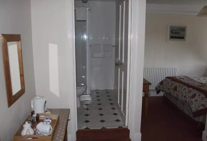 ベッドアンドブレックファースト The Manor House