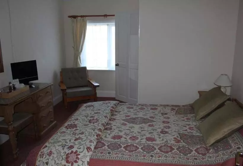 ベッドアンドブレックファースト The Manor House