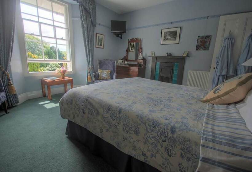 مبيت وإفطار The Old Rectory