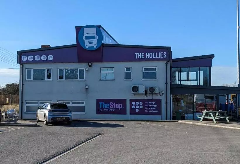 ベッドアンドブレックファースト The Stop   Hollies Truckstop Café