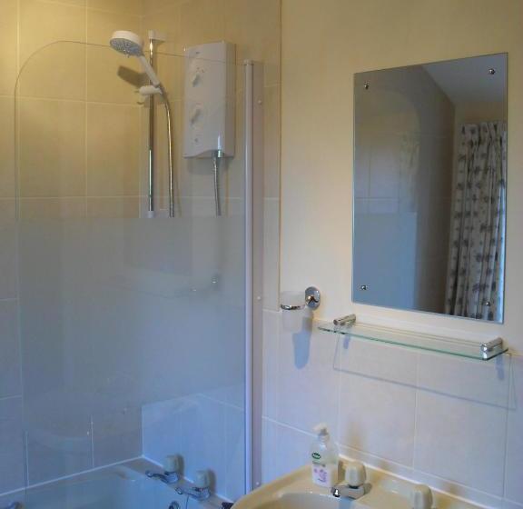 Fernlea Cottage Bed And Breakfast