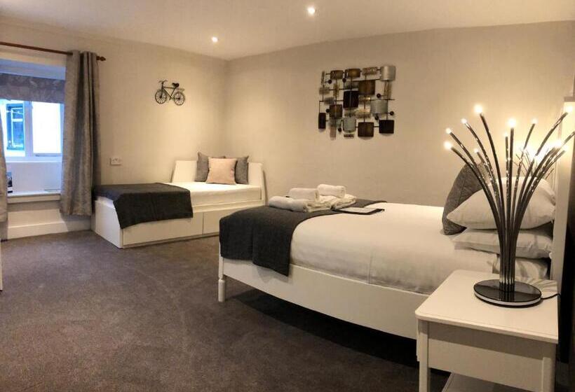 فندق Black Horse