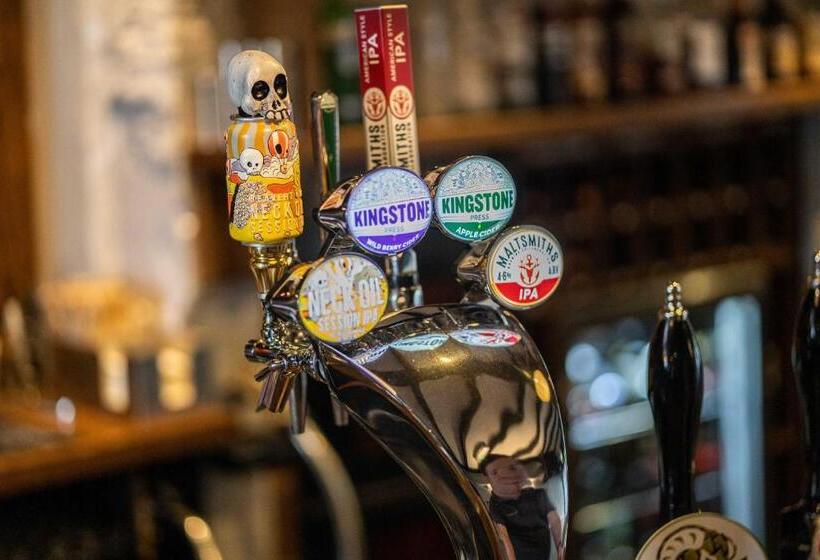 فندق Black Horse