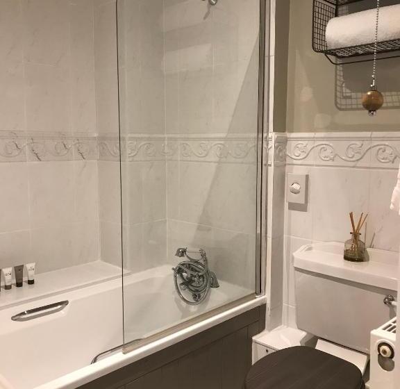 فندق The Bridge House