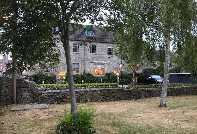 فندق The Bridge House