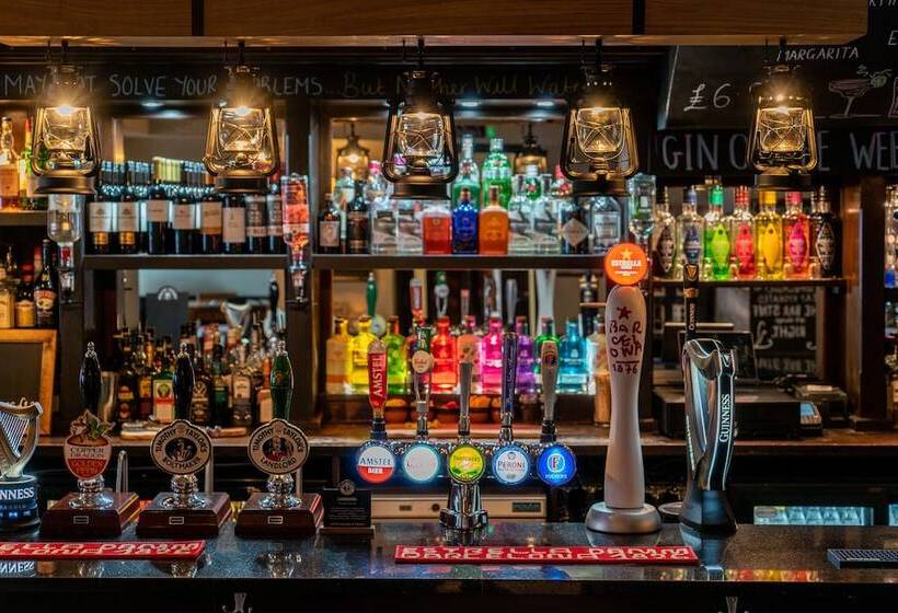 ホテル Grantham Arms