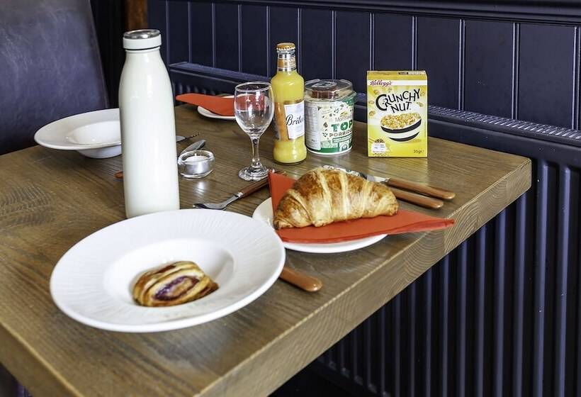 ホテル Grantham Arms