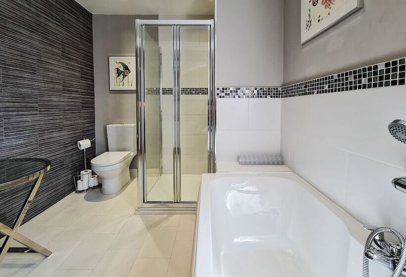 ホテル Grantham Arms