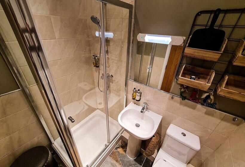 ホテル Grantham Arms