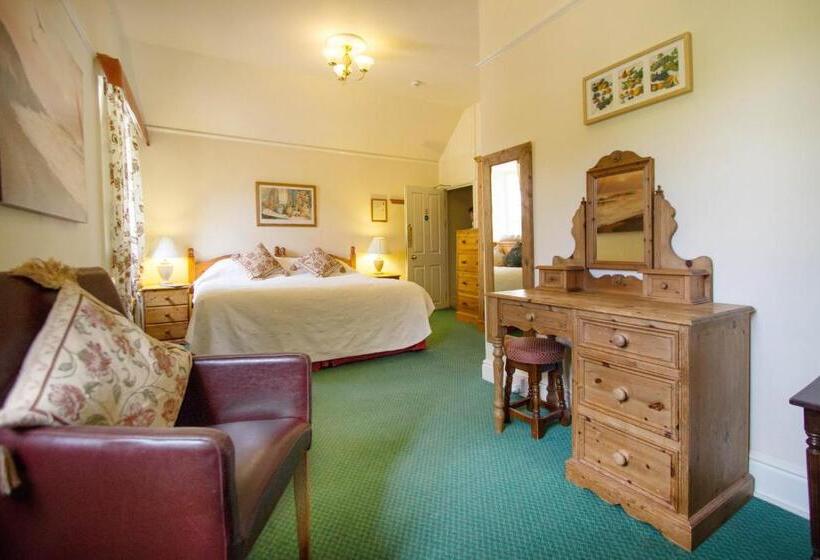 Отель Polraen Country House