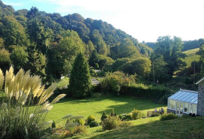 Отель Polraen Country House