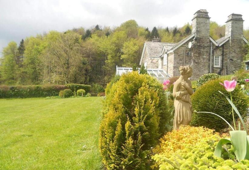 בית מלון כפרי Polraen Country House