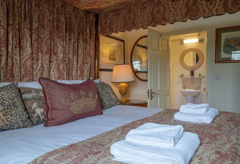 Отель The Bedingfeld Arms