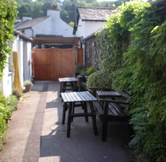 Hotelli The Black Bull Inn And