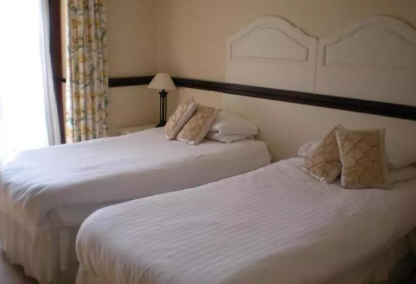 Hotelli The Black Bull Inn And