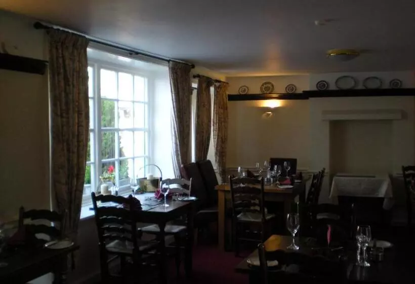Hotelli The Black Bull Inn And