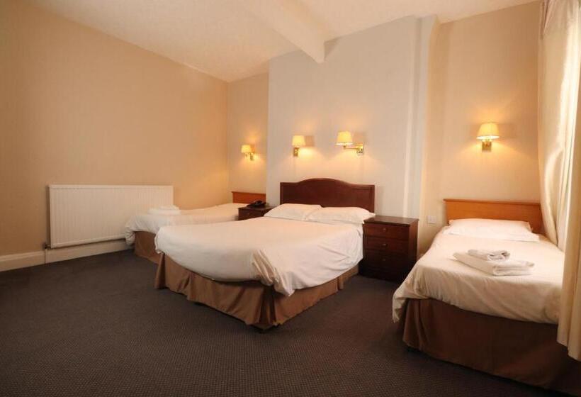 Отель The Esplanade