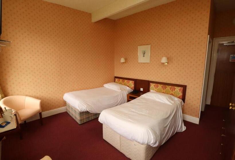 Отель The Esplanade