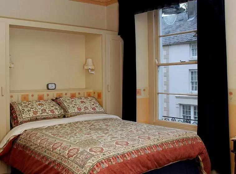 Riverside B&b