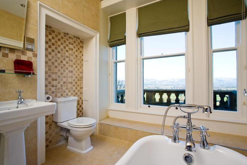 مبيت وإفطار Castle House B And B