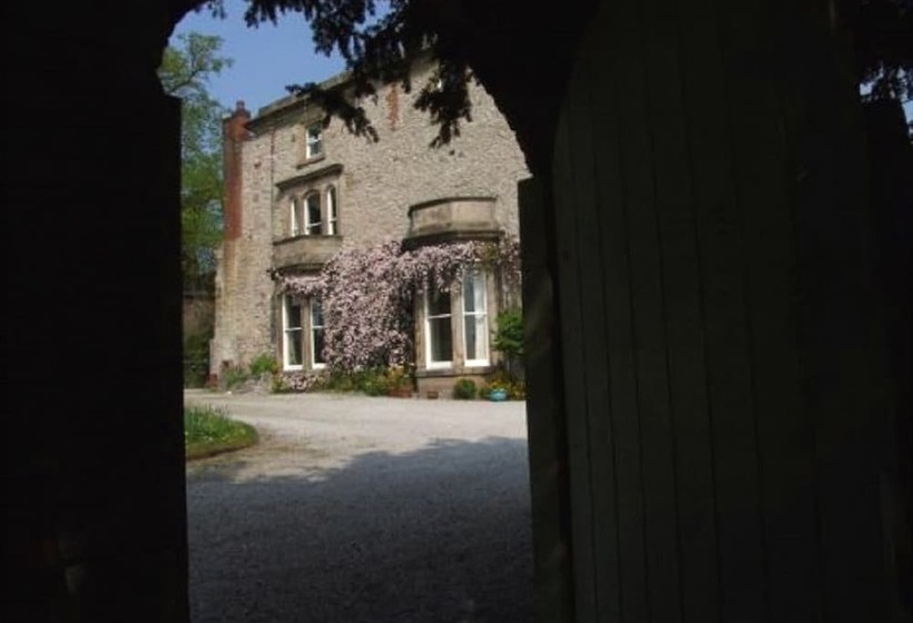 مبيت وإفطار Castle House B And B