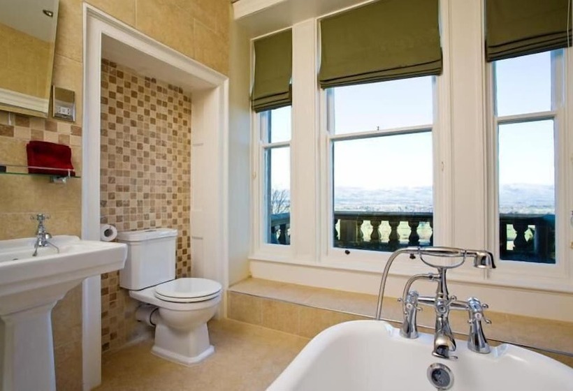 مبيت وإفطار Castle House B And B