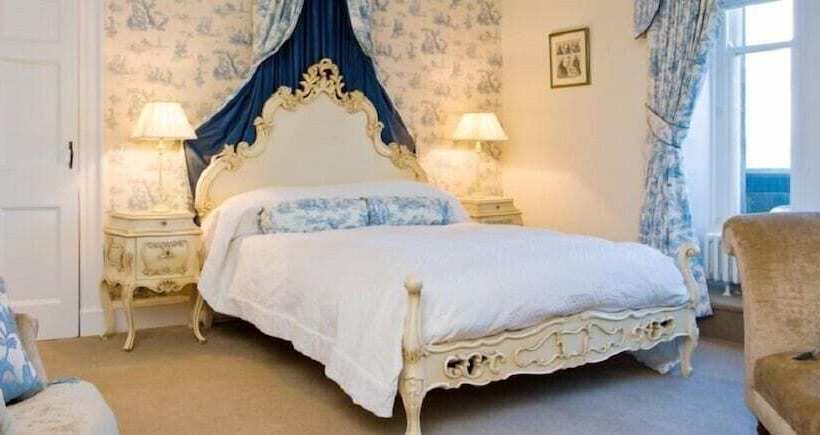 مبيت وإفطار Castle House B And B