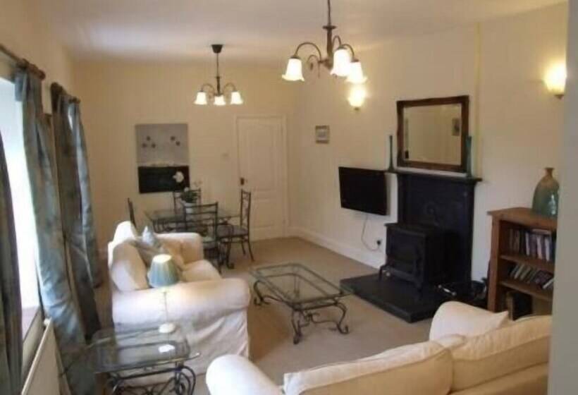 مبيت وإفطار Castle House B And B